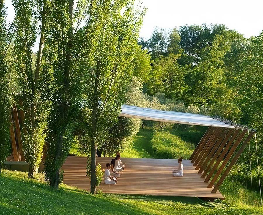 Зона медитации в коттеджном поселке